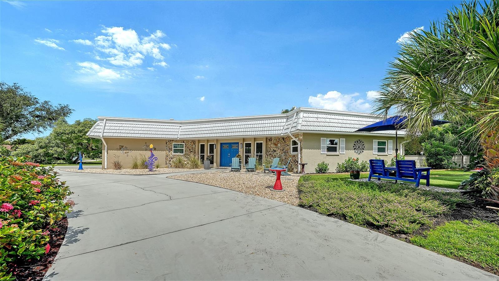 5211 Inverness Drive — photo