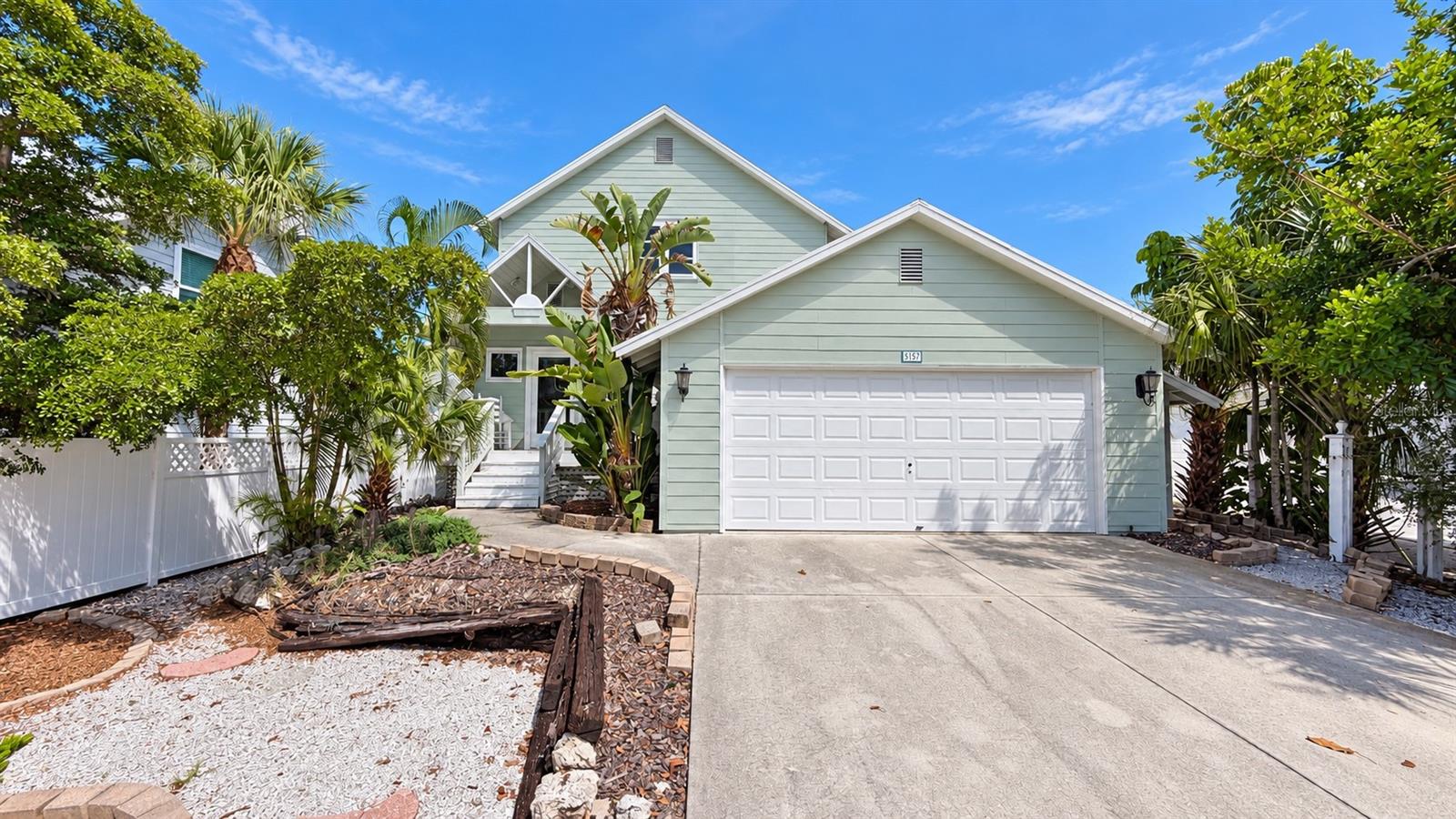 5157 Sandy Beach Avenue — photo