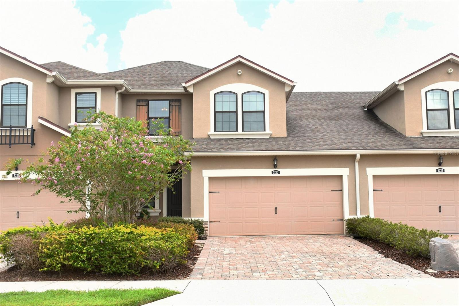 5233 Blossom Cove — photo