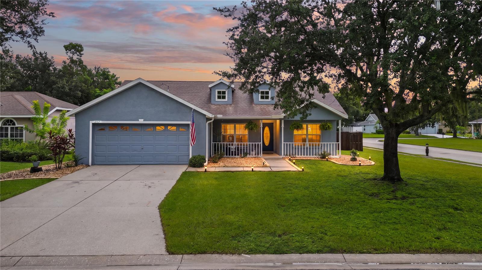 12167 Warwick Circle — photo