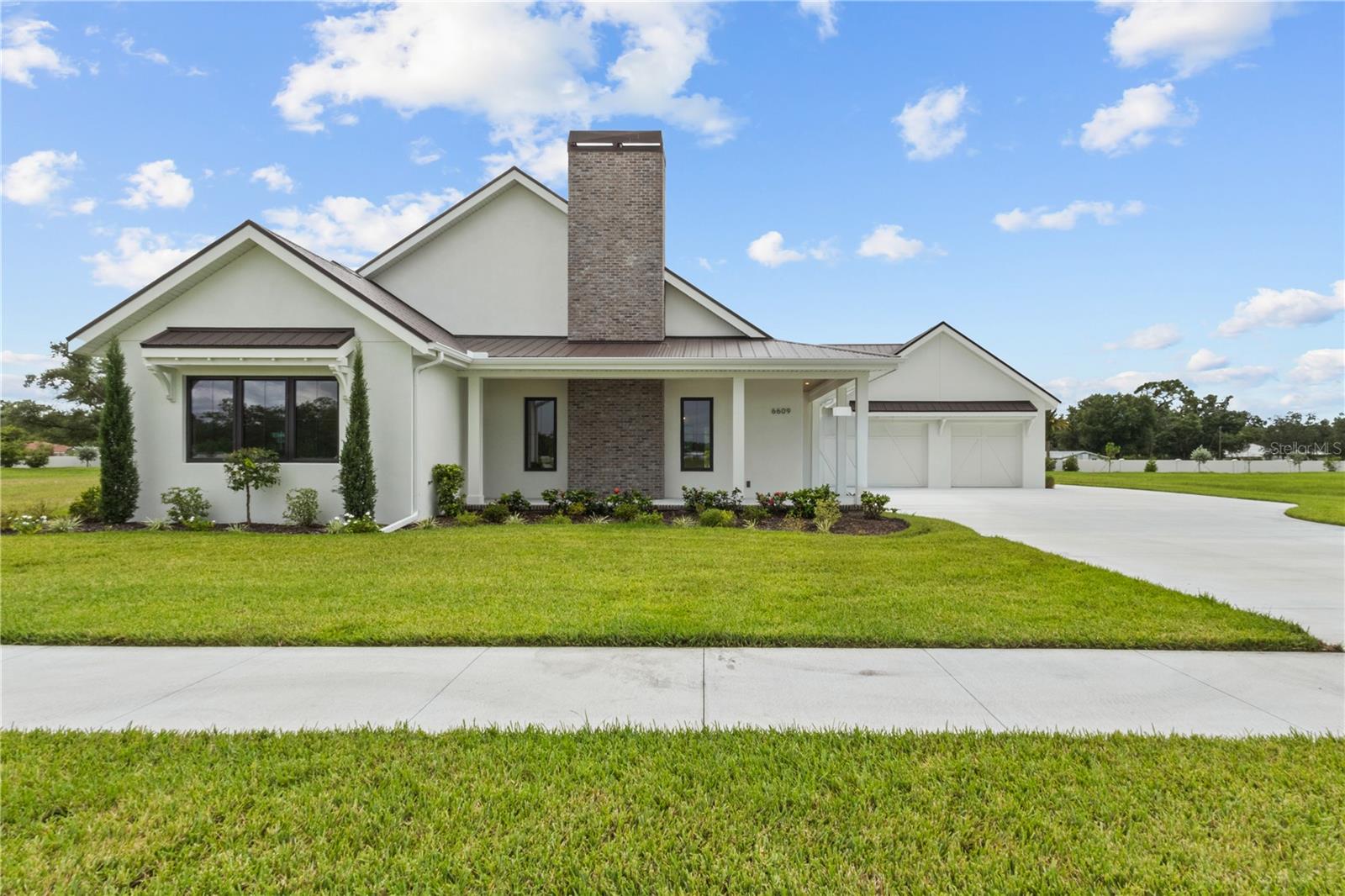 6609 Paladin Court — photo
