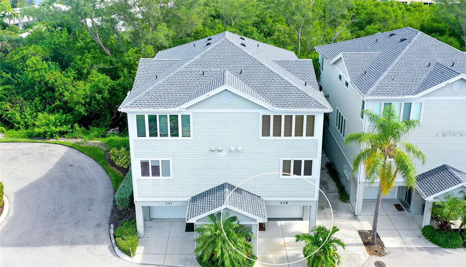 539 Forest Way 539 — photo