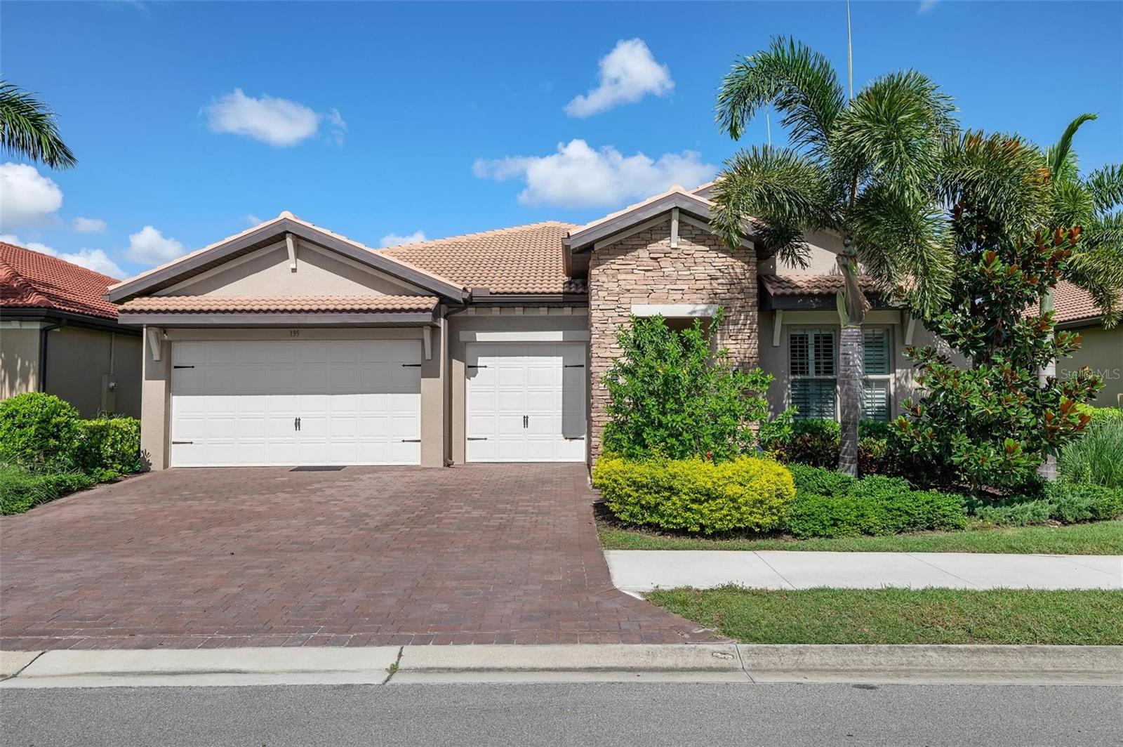 135 Pescador Place — photo