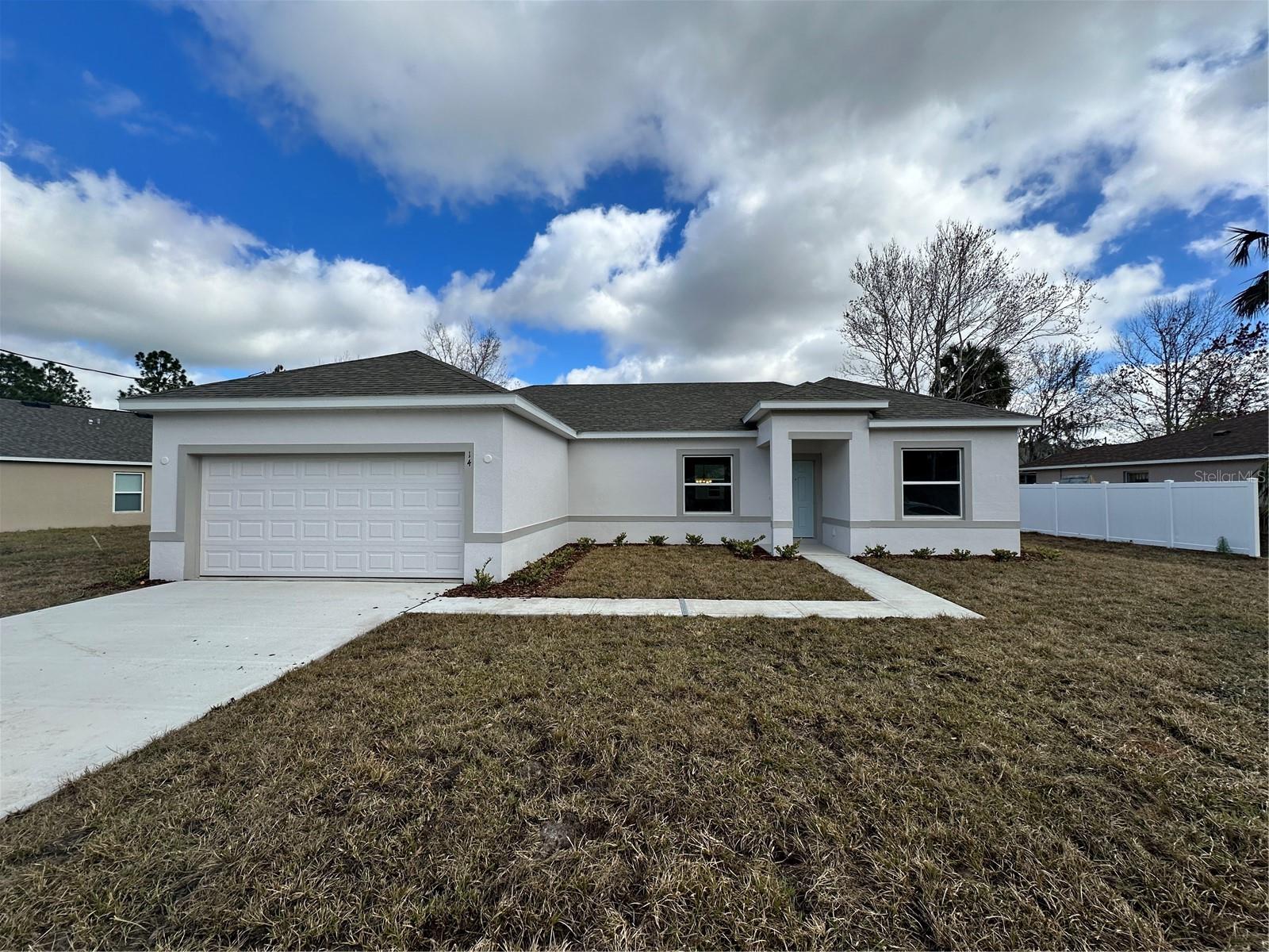 14 Londonderry Drive — photo
