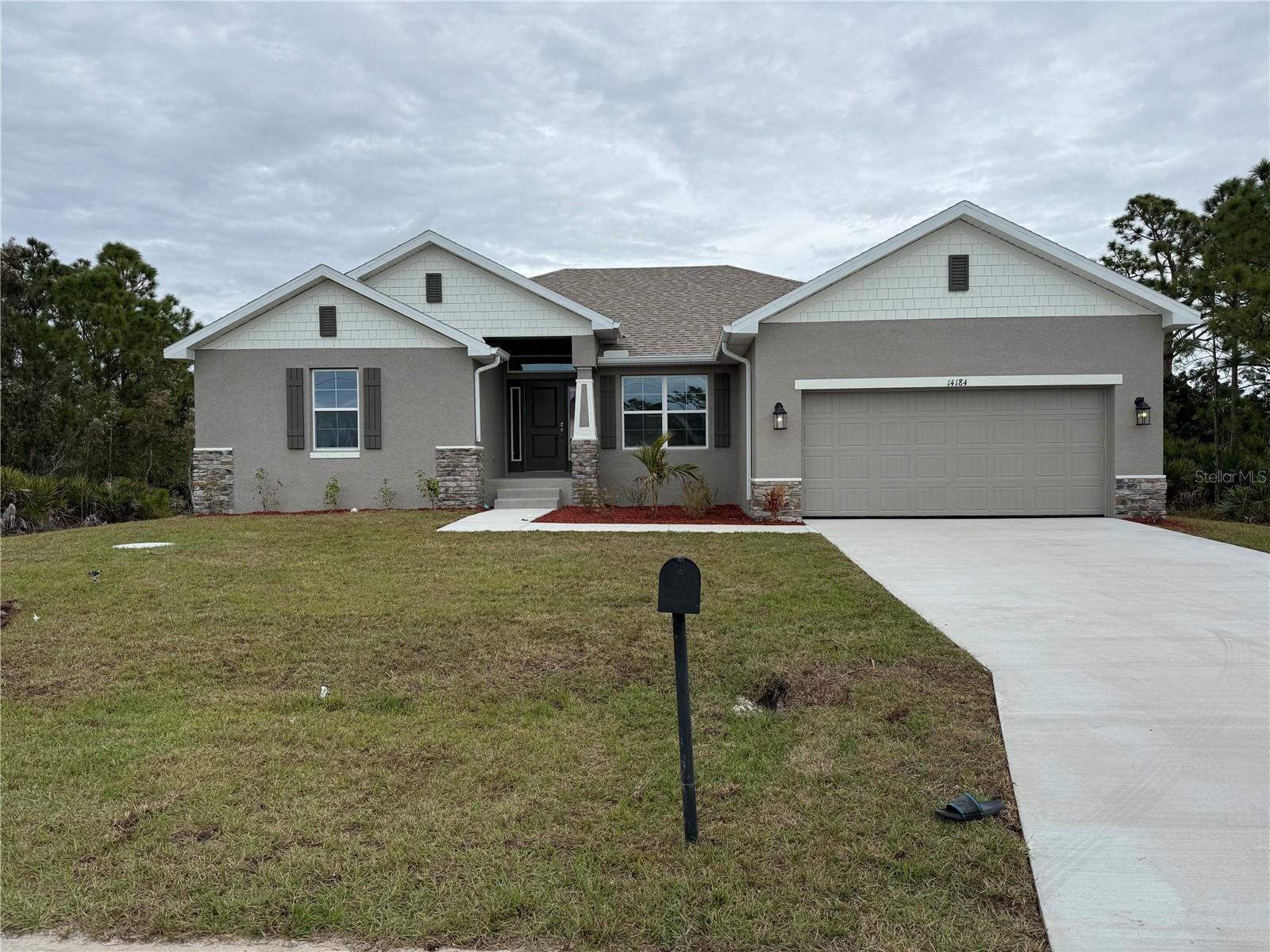 14184 Salvatierra Lane — photo