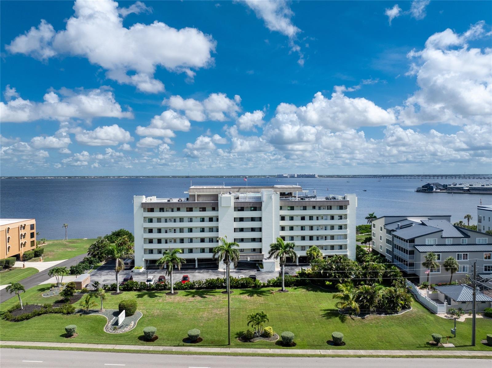 1500 Park Beach Circle 3D — photo