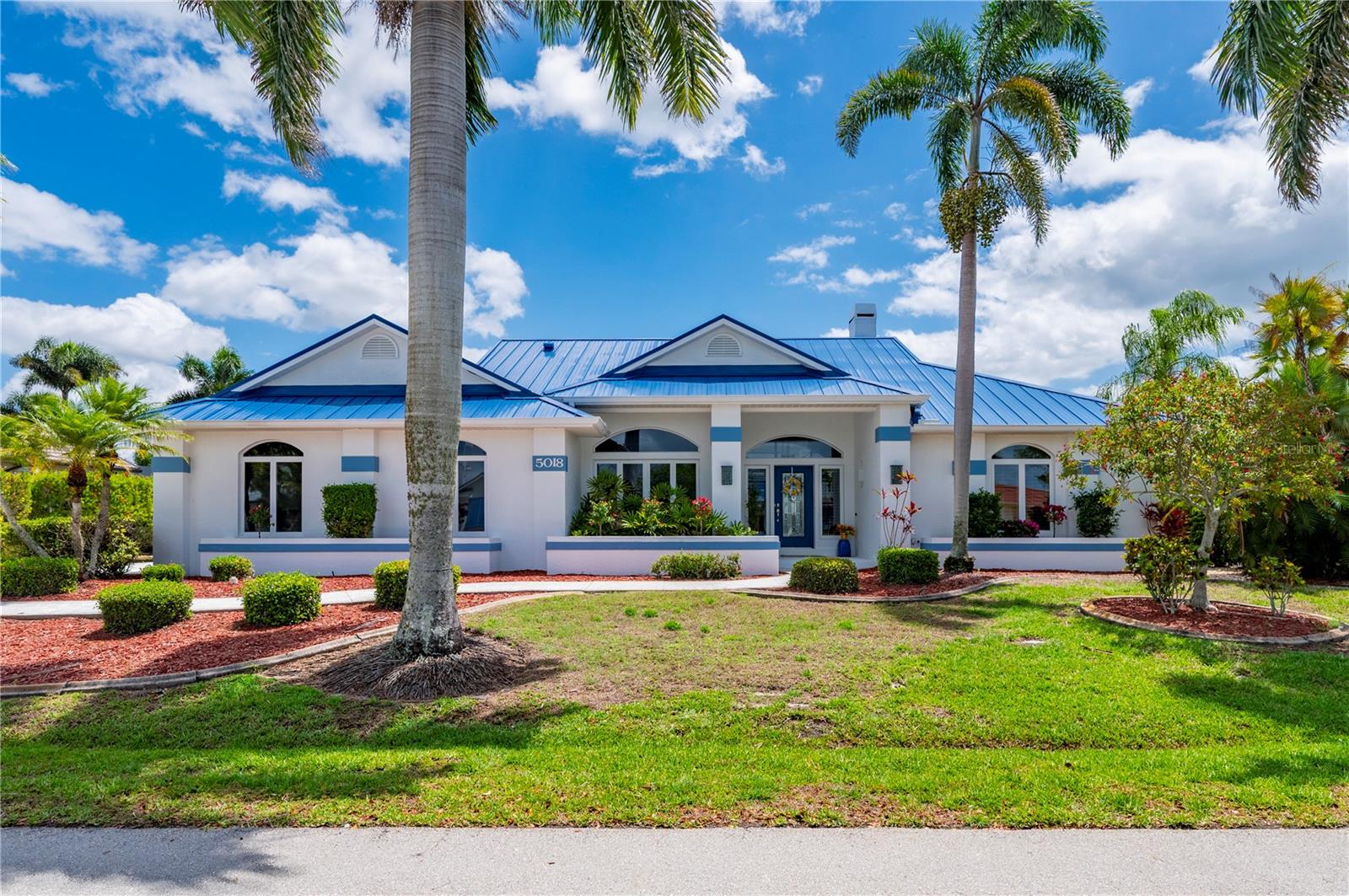 5018 Captiva Court — photo