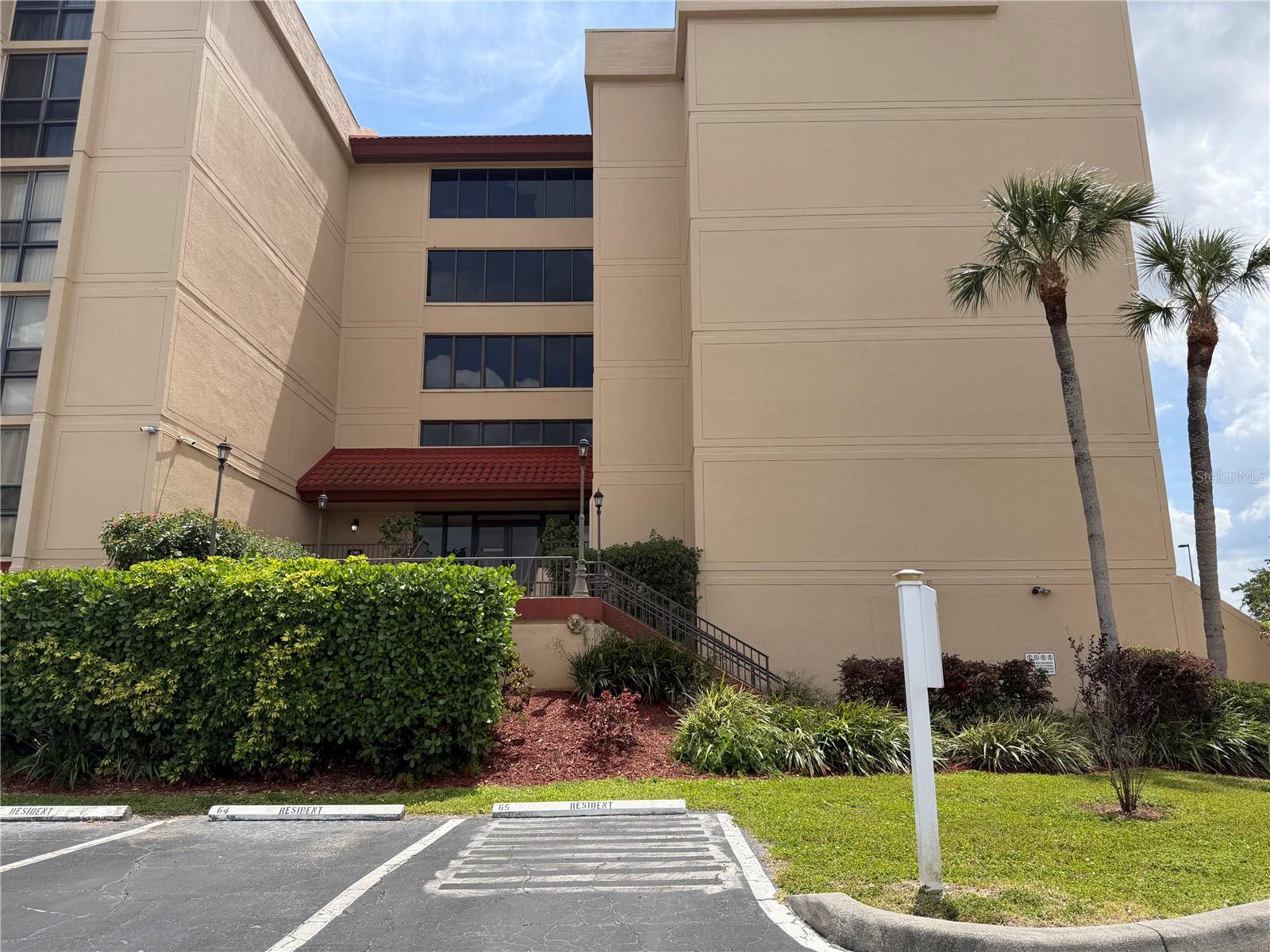 21405 Olean Boulevard 521 — photo