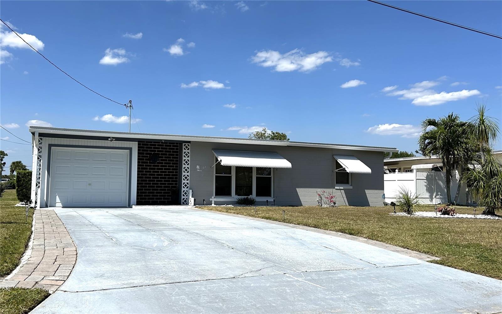 123 Poinsettia Circle NE — photo