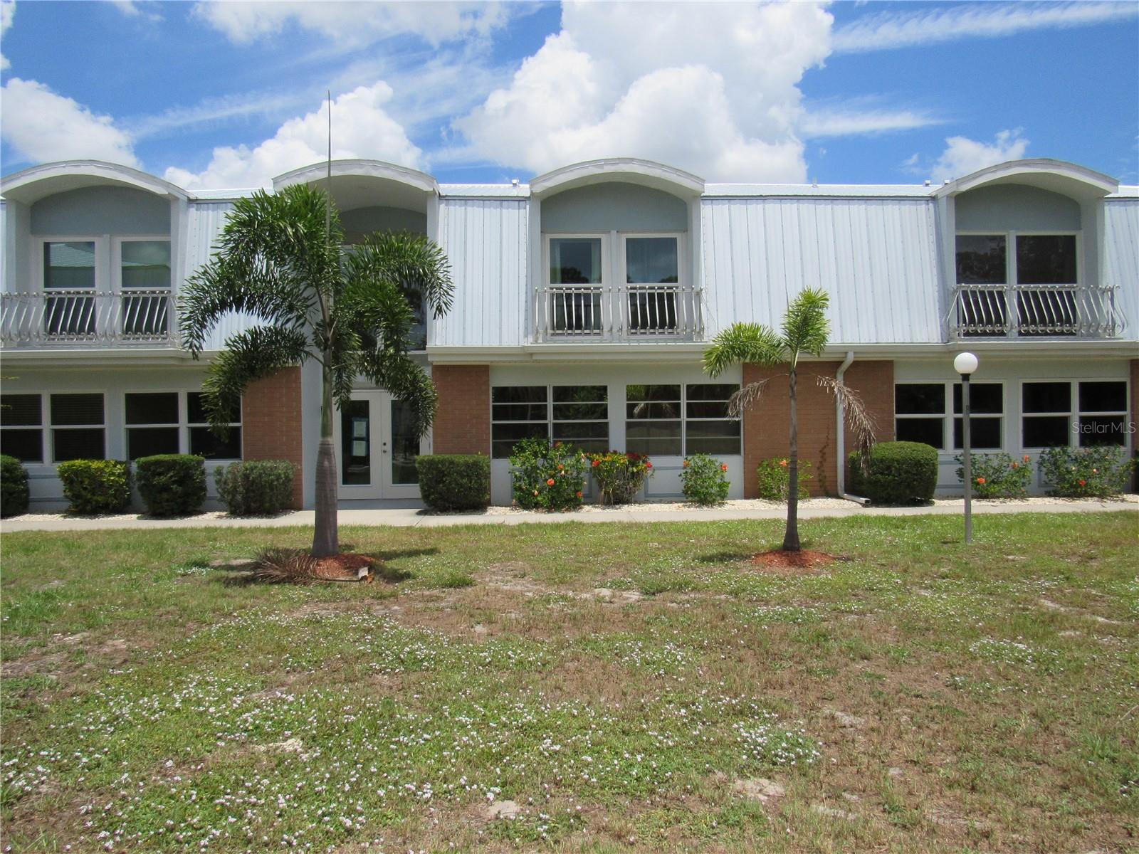 22333 Edgewater Drive D-5 — photo