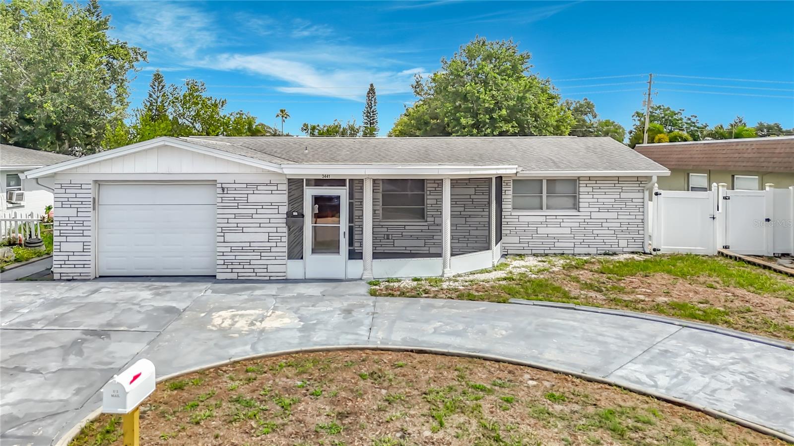 3441 Eisenhower Drive — photo