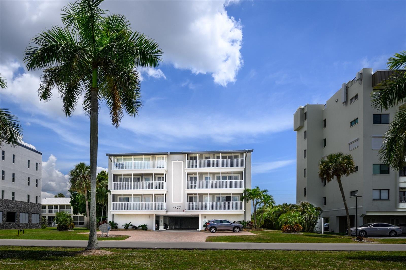 1477 Park Beach Circle 11 — photo