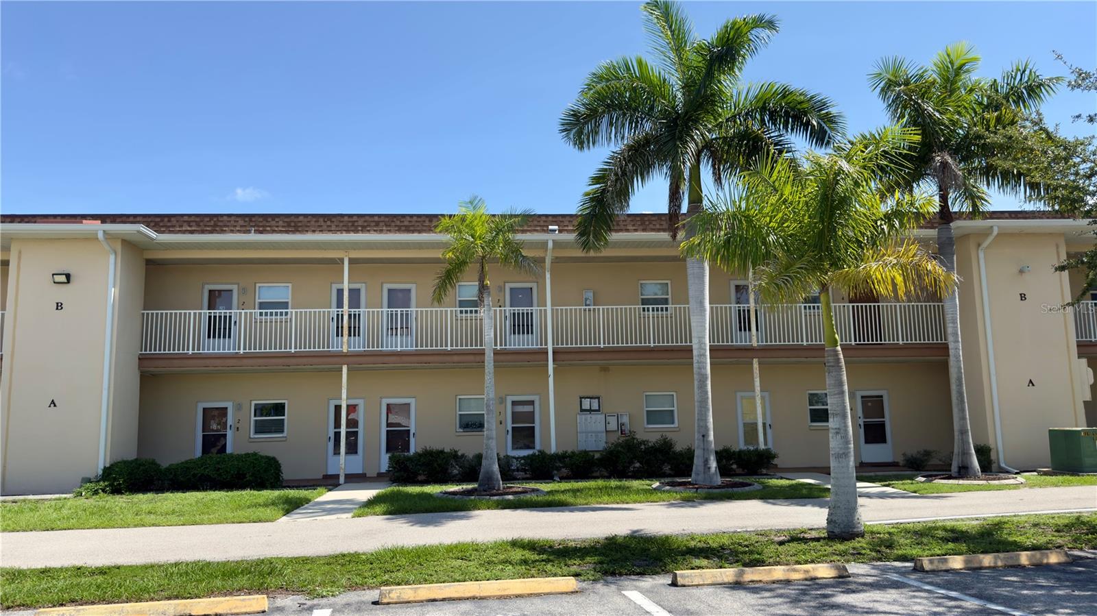 3136 Harbor Boulevard 2a — photo