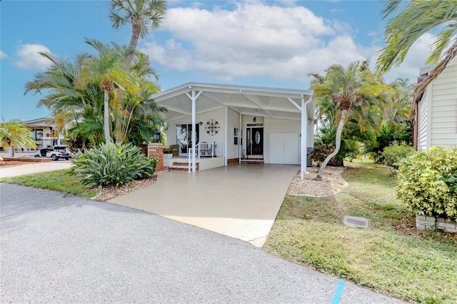 2100 Kings Highway 1008 — photo