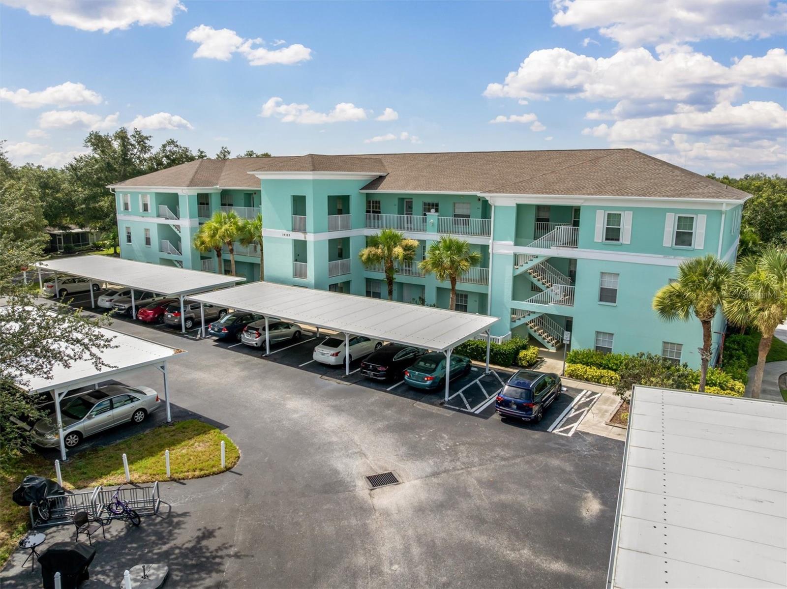 19385 Water Oak Drive 304 — photo