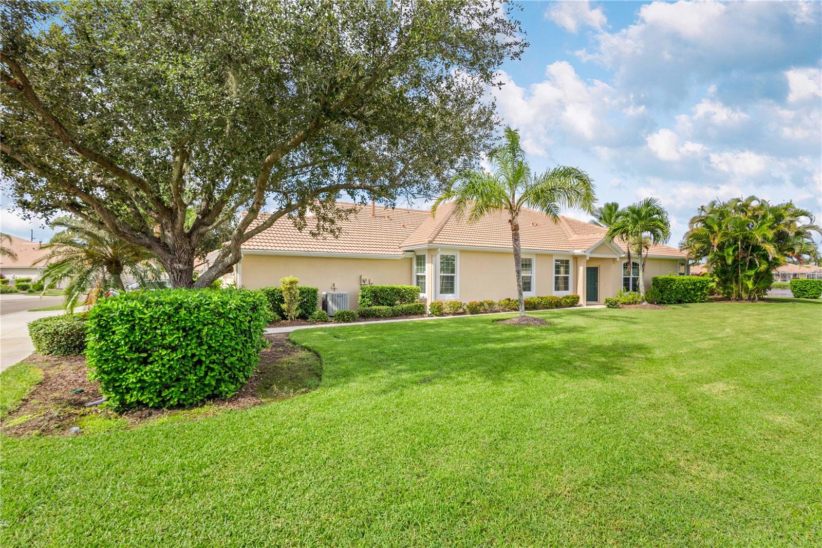 5064 Whispering Oaks Drive — photo
