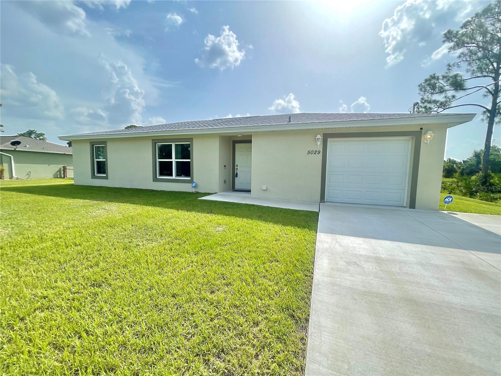 5029 W Hummingbird Drive — photo