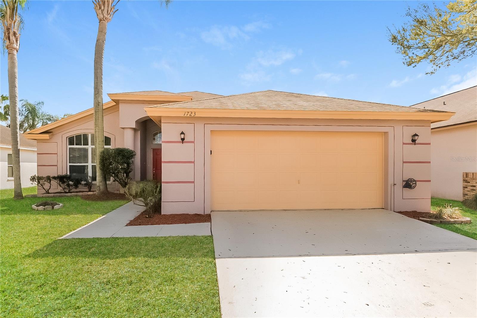 1723 Westerly Dr — photo