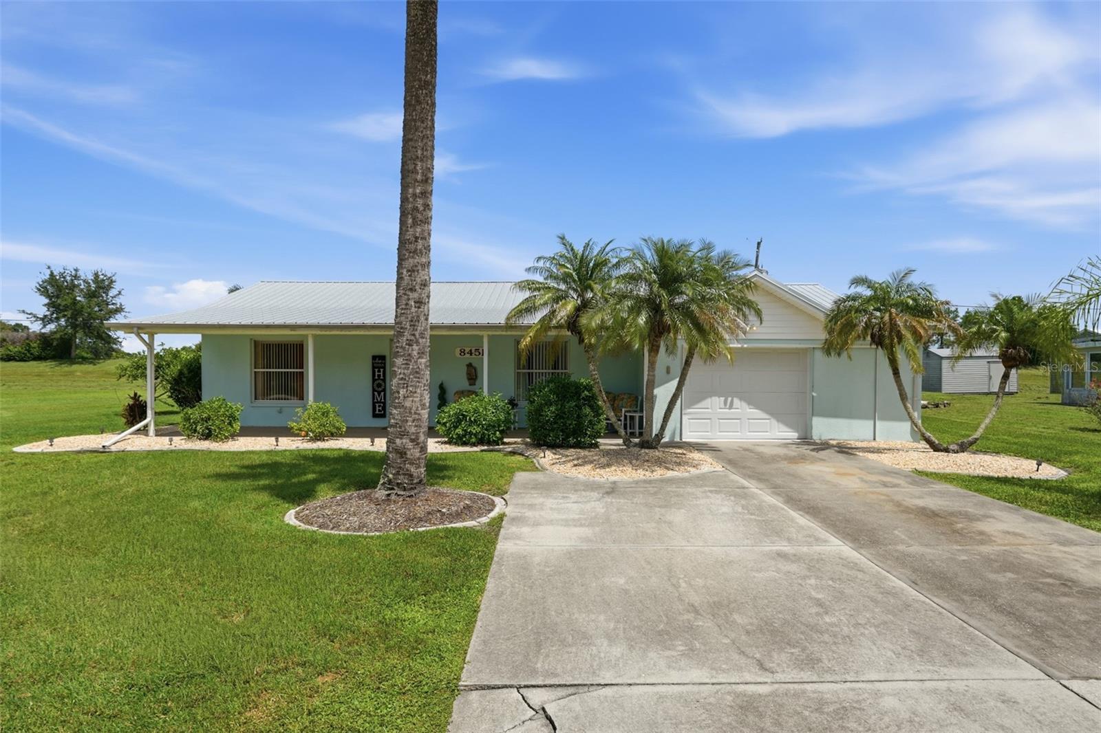 8451 SW Sunnybreeze Road — photo