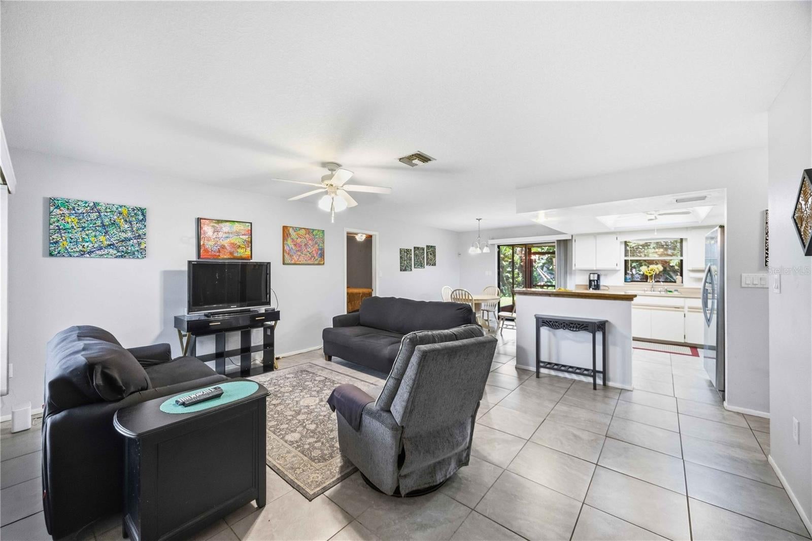 Home in PORT CHARLOTTE, FL 33948 — photo 2