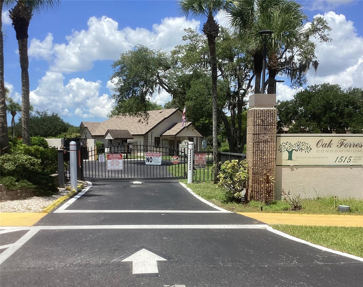 Home in PORT CHARLOTTE, FL 33952 — photo 3