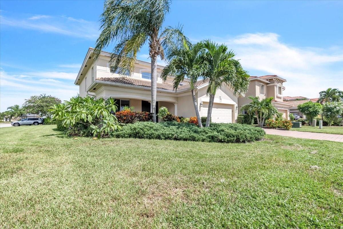 4141 River Bank Way — photo