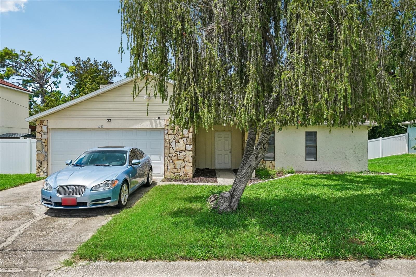 16139 Villa Drive — photo