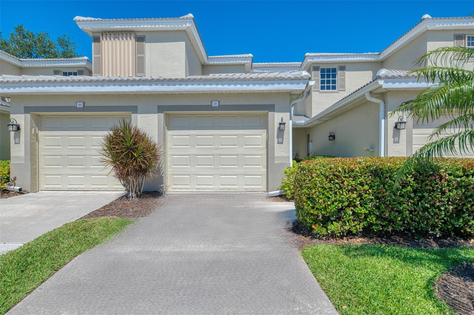 3433 Grand Vista Court 102 — photo