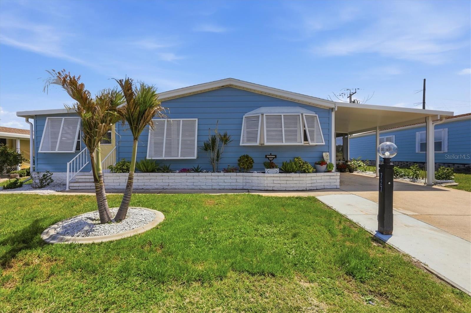 727 Butterfield Circle — photo