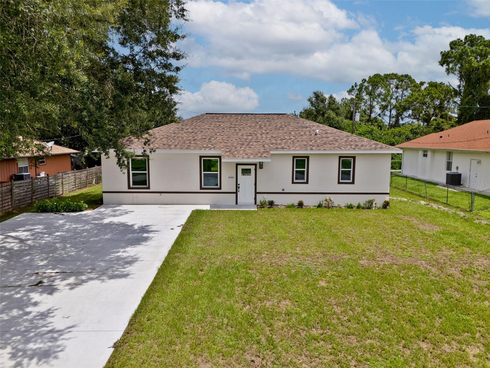8580 W Price Boulevard — photo