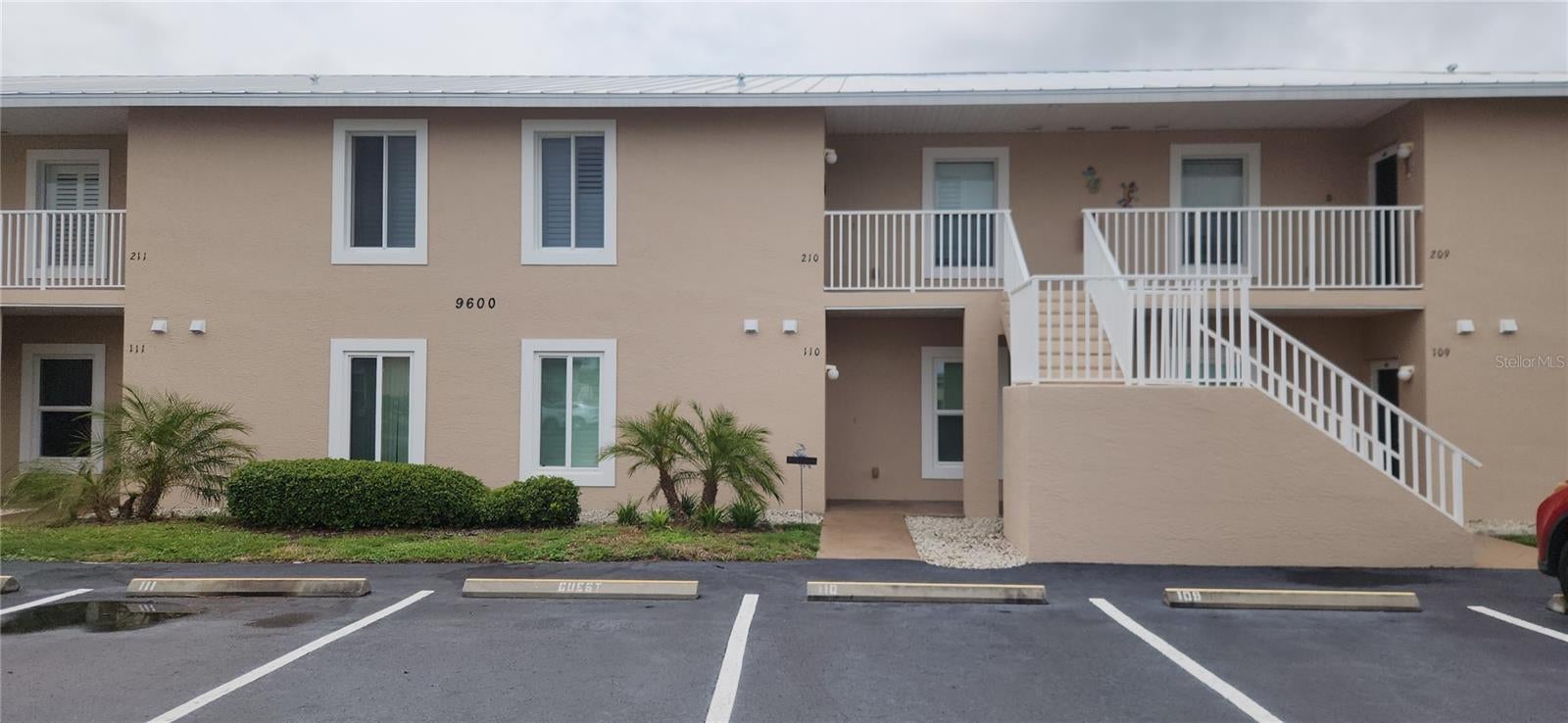 9600 Fiddlers Green Circle 110 — photo