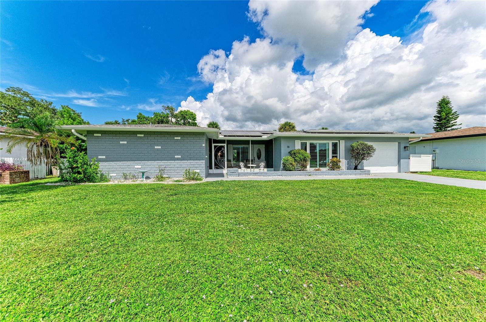 16 Oakland Hills Place — photo