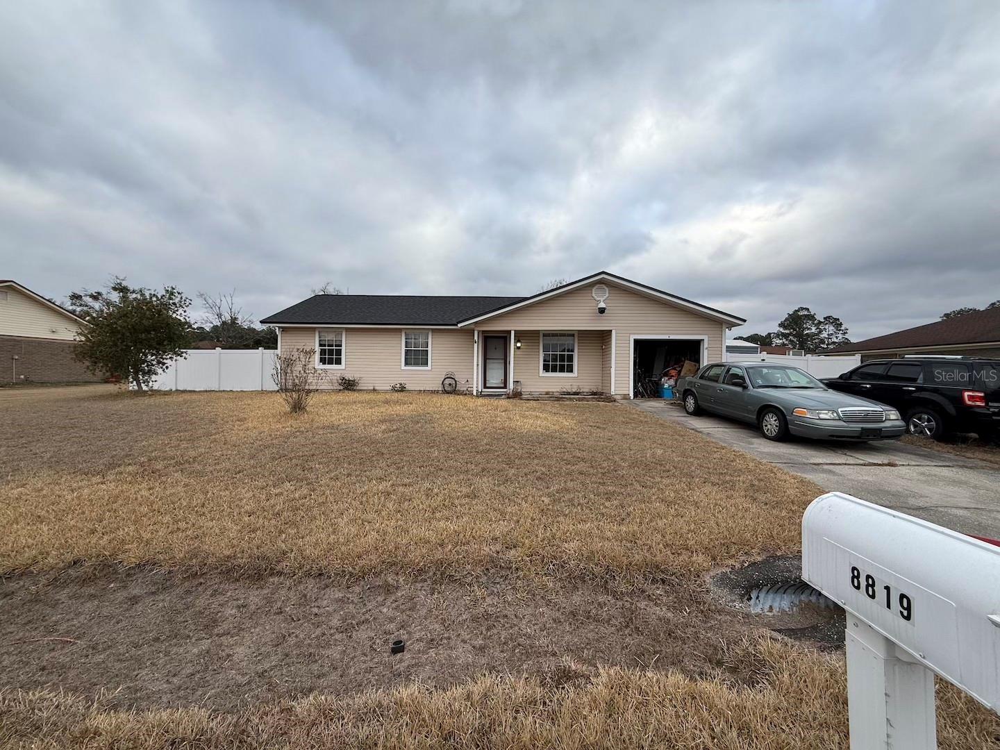 8819 Falcon Trace Drive S — photo