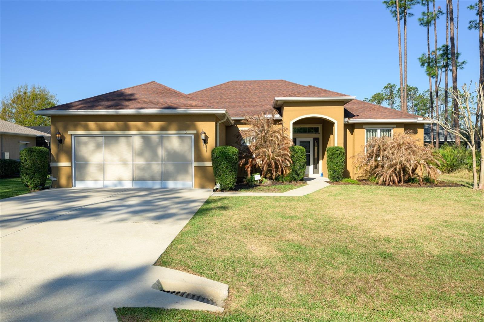 3 Lake Charles Place — photo