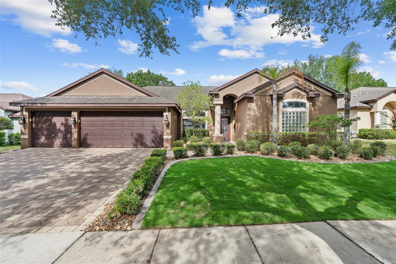 1059 Natural Oaks Drive — photo