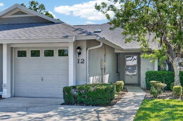 12 Lake Forest Circle N — photo