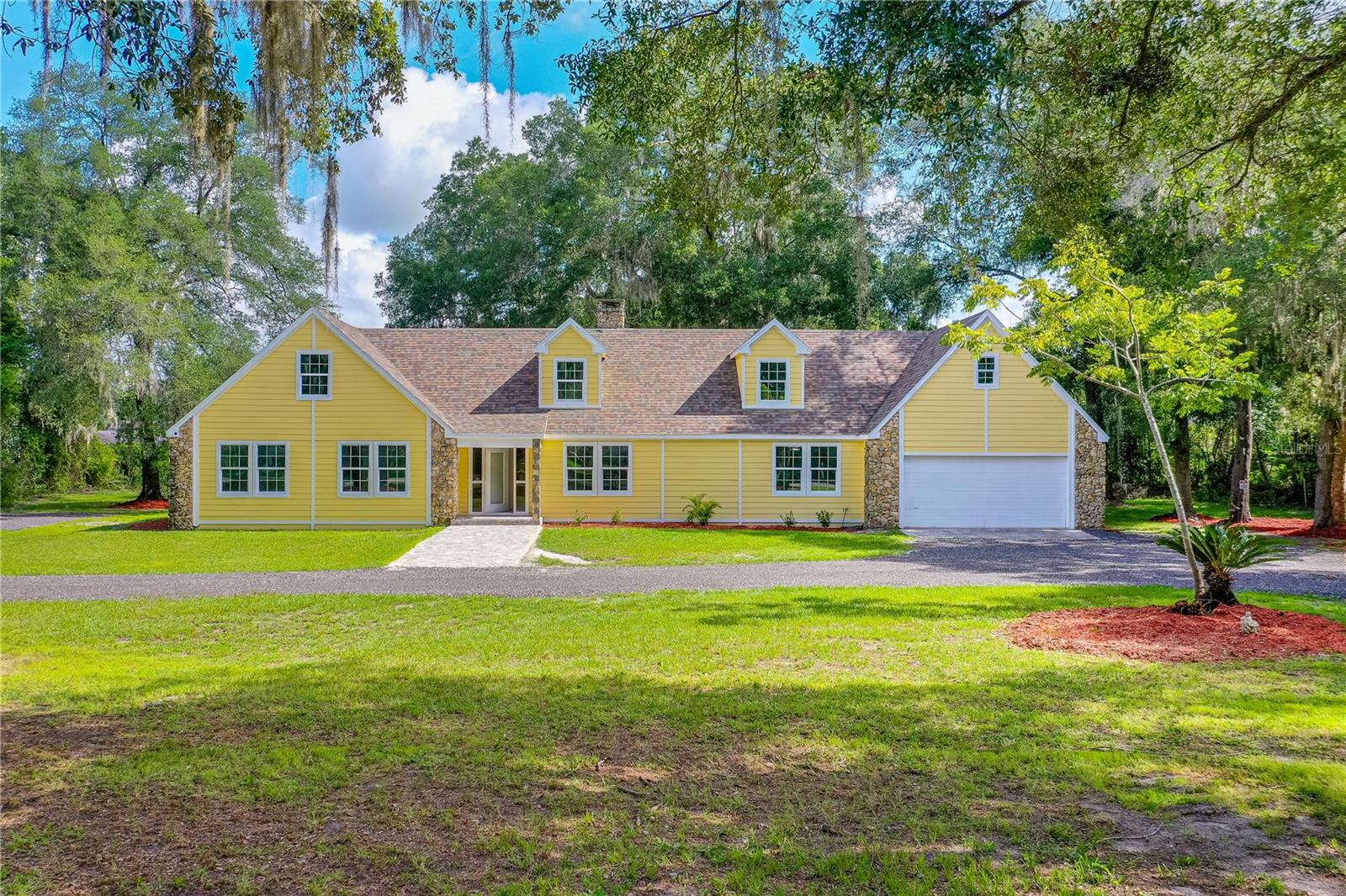 475 E Wisconsin Avenue — photo