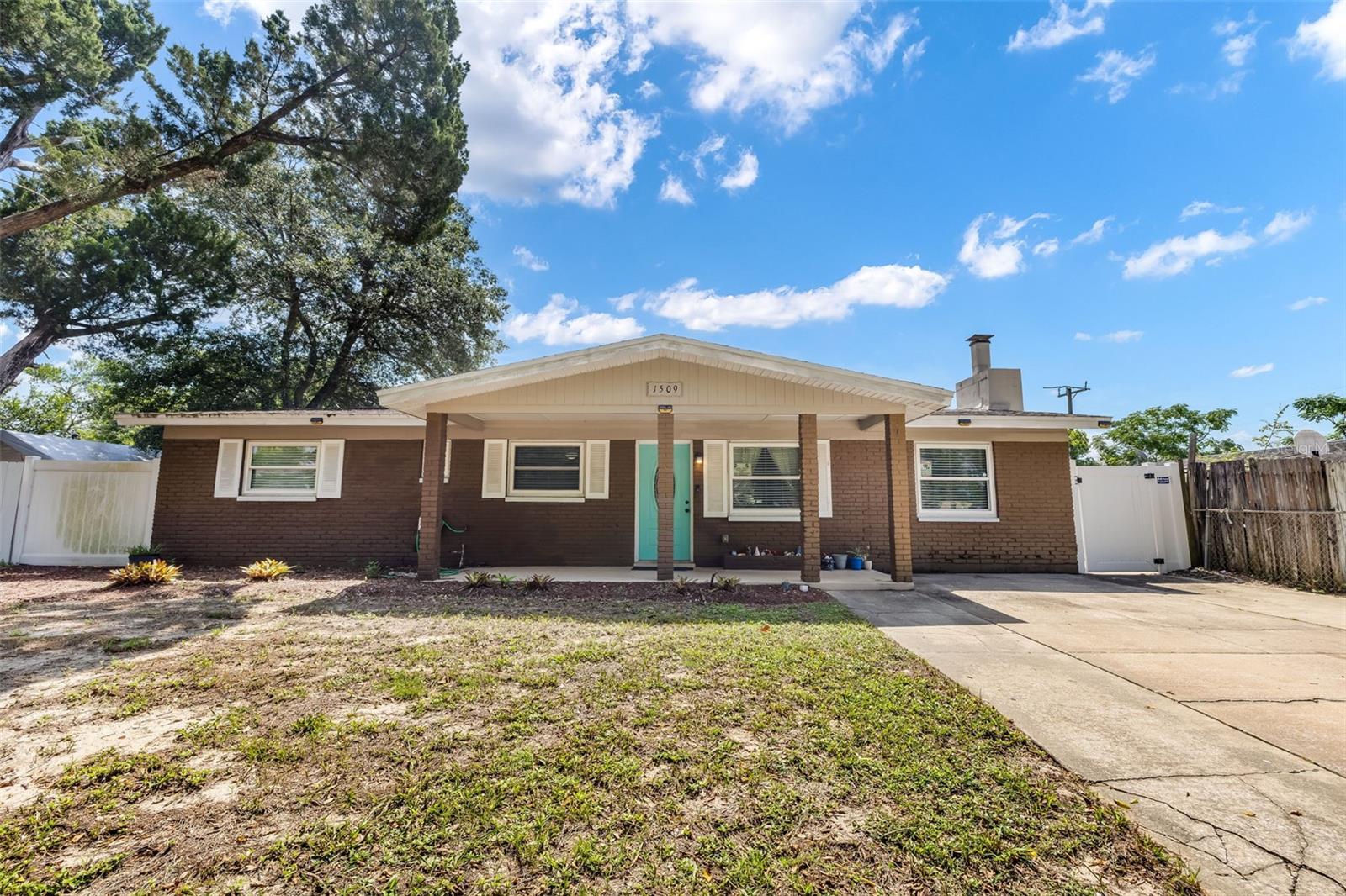 1509 Primrose Lane — photo