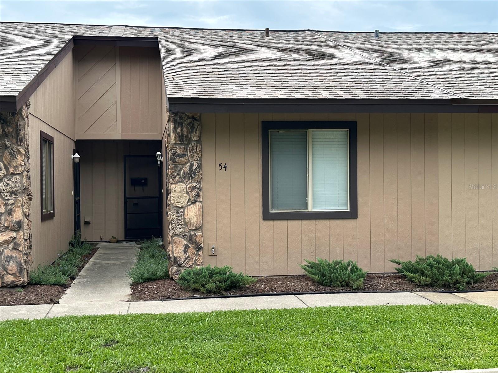 54 Forest Road 54 — photo