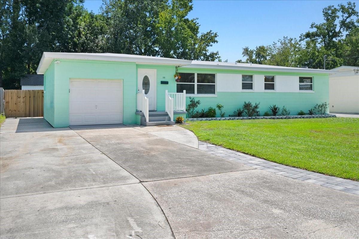 2125 W Lou Drive — photo