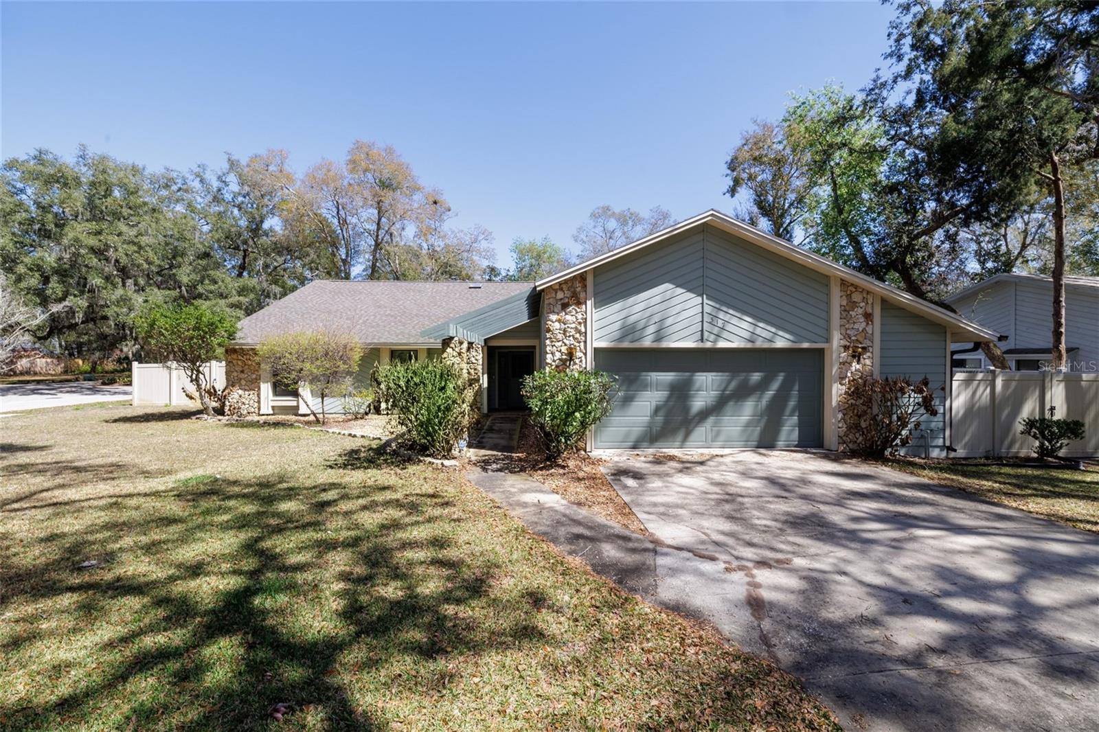317 Oak Fern Circle — photo
