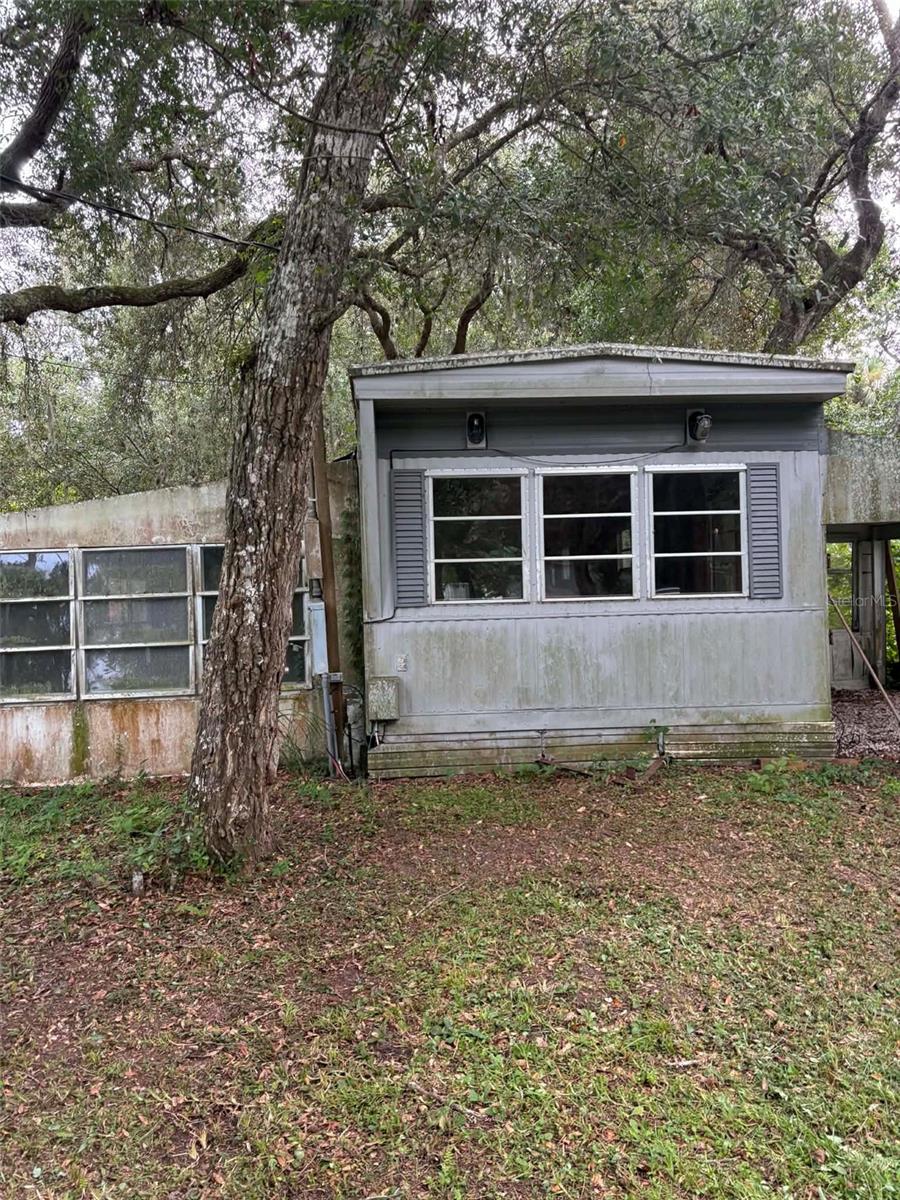 16 Shady Lane S — photo