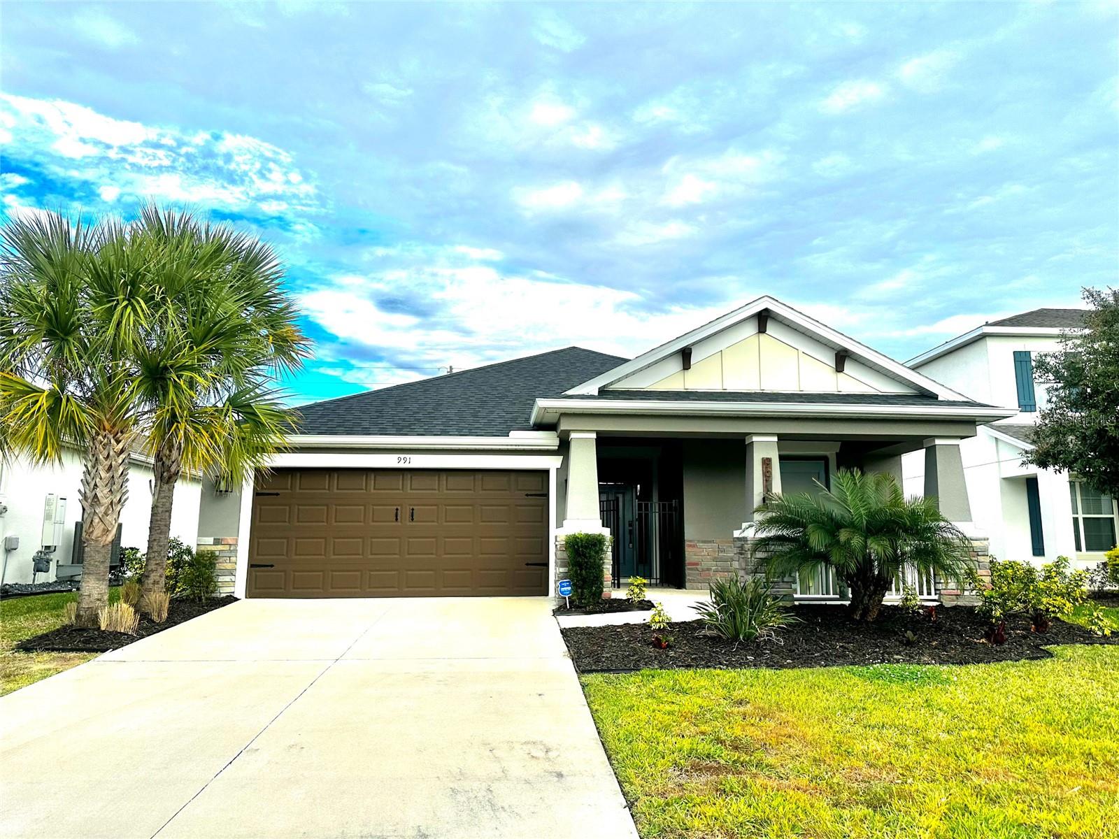 991 Lakeside Estates Drive — photo