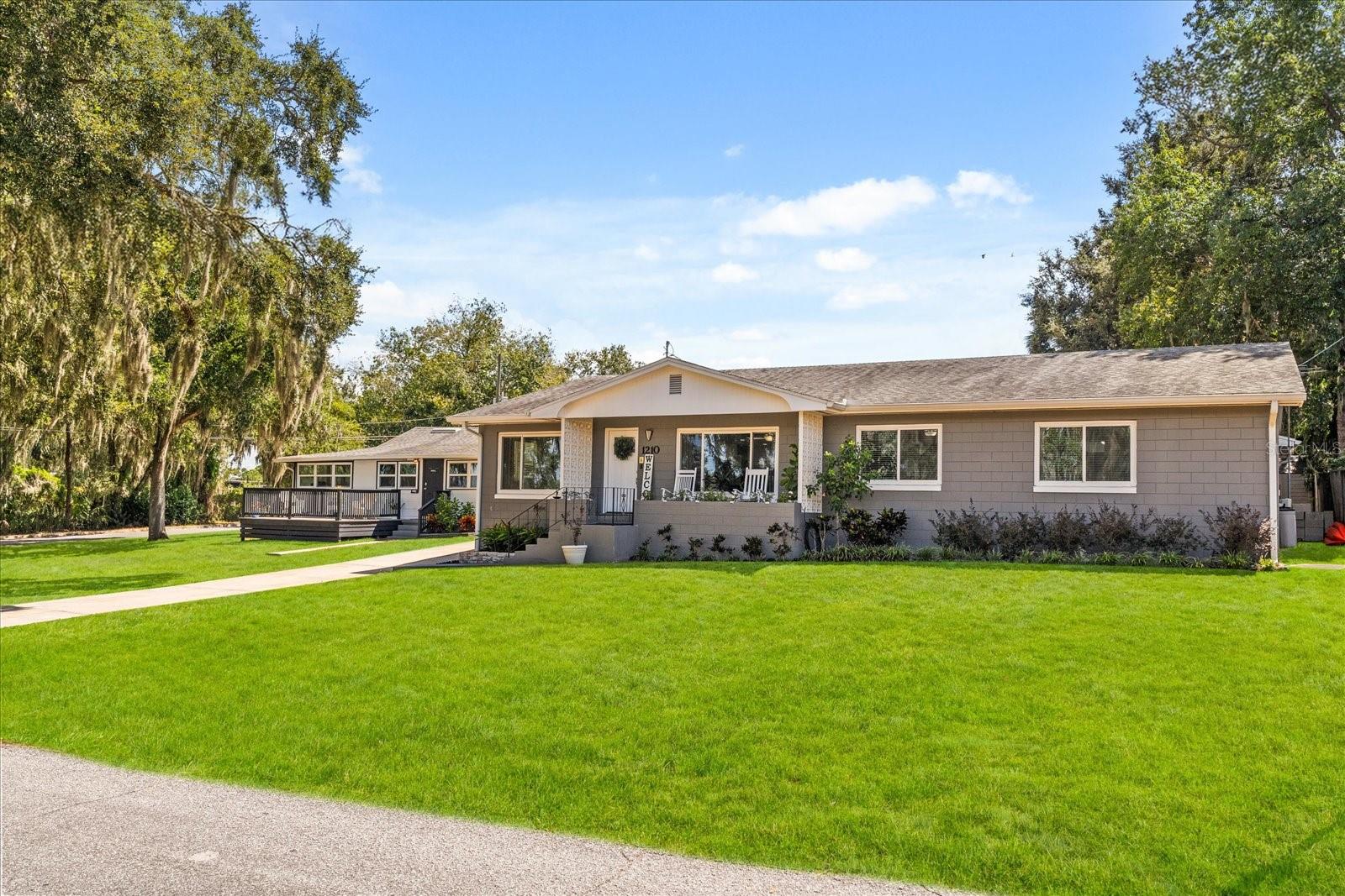 1210 E Caroline Street — photo