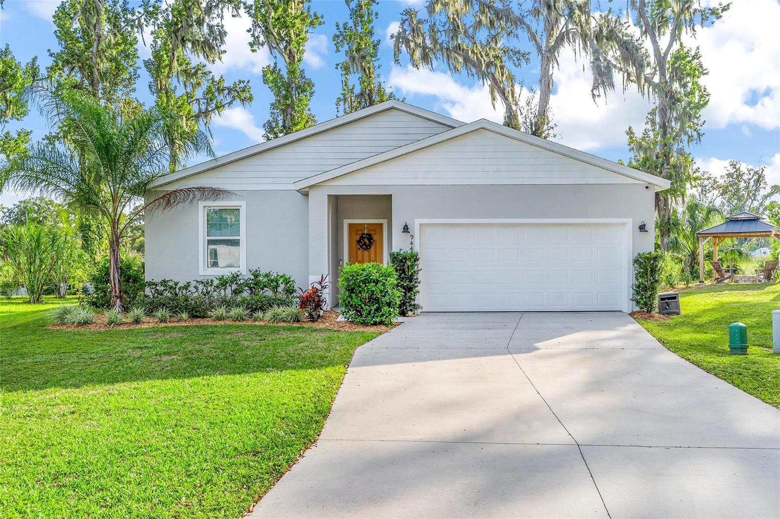 944 Belle Oak Drive — photo