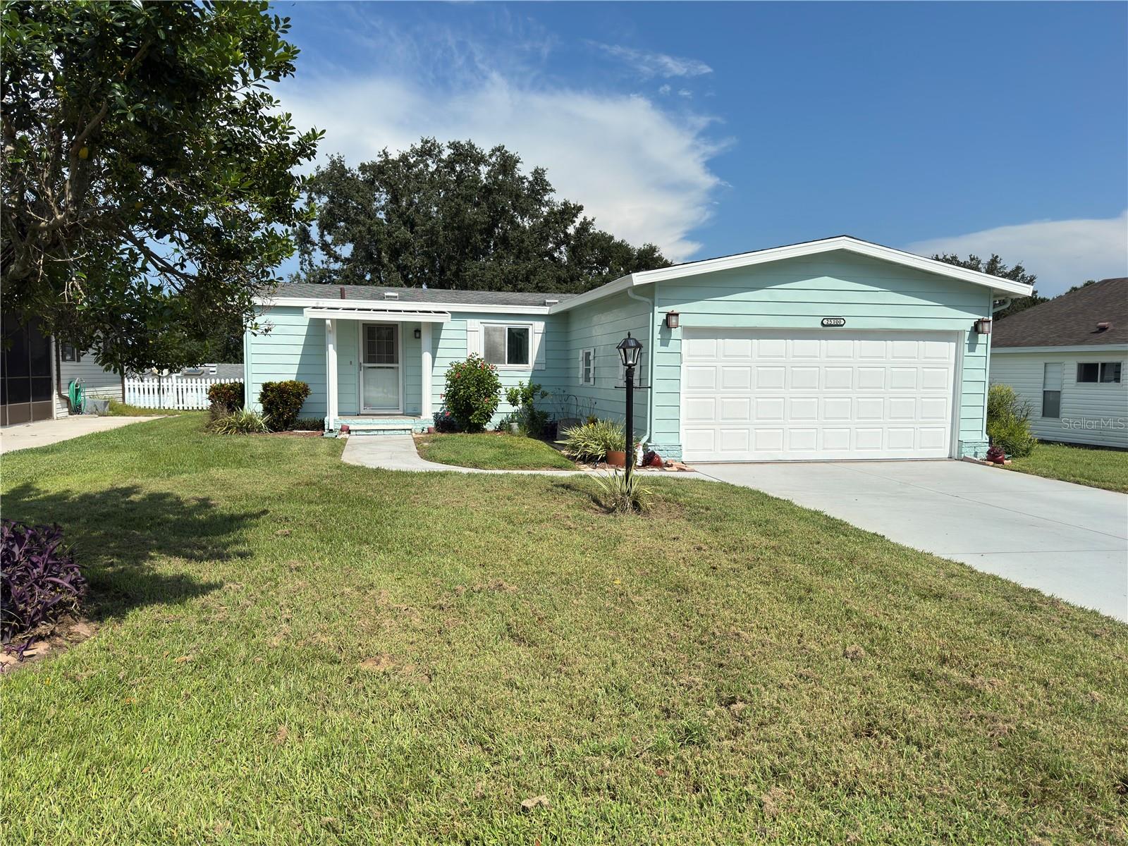 25100 Pine Hill — photo