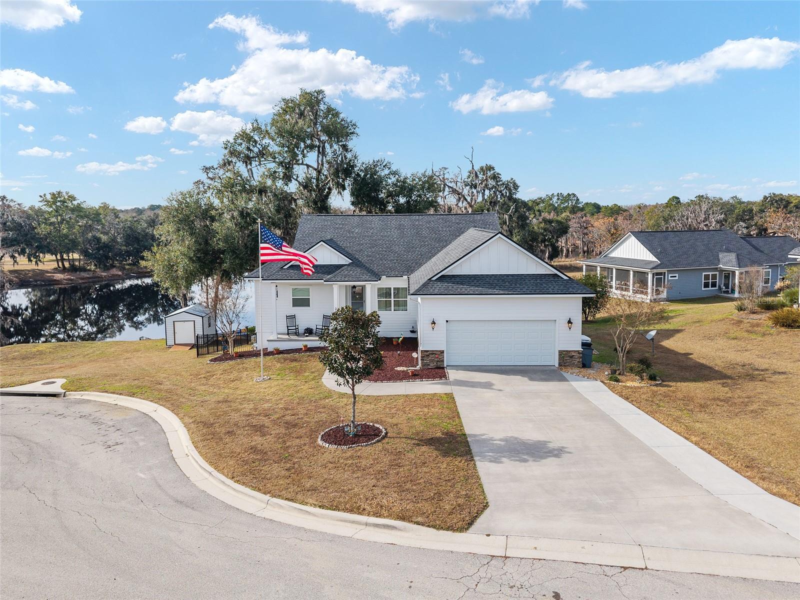 292 SW Old Cypress Way — photo