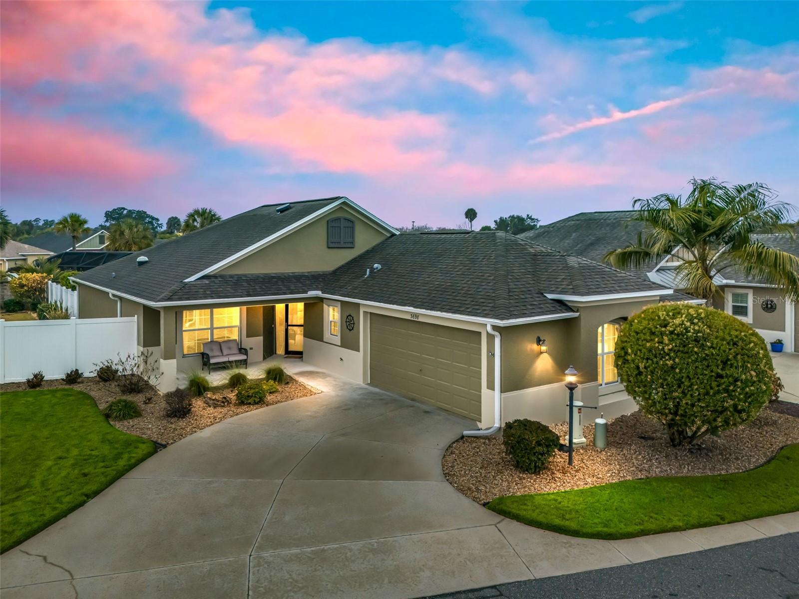 3698 Robertson Way — photo