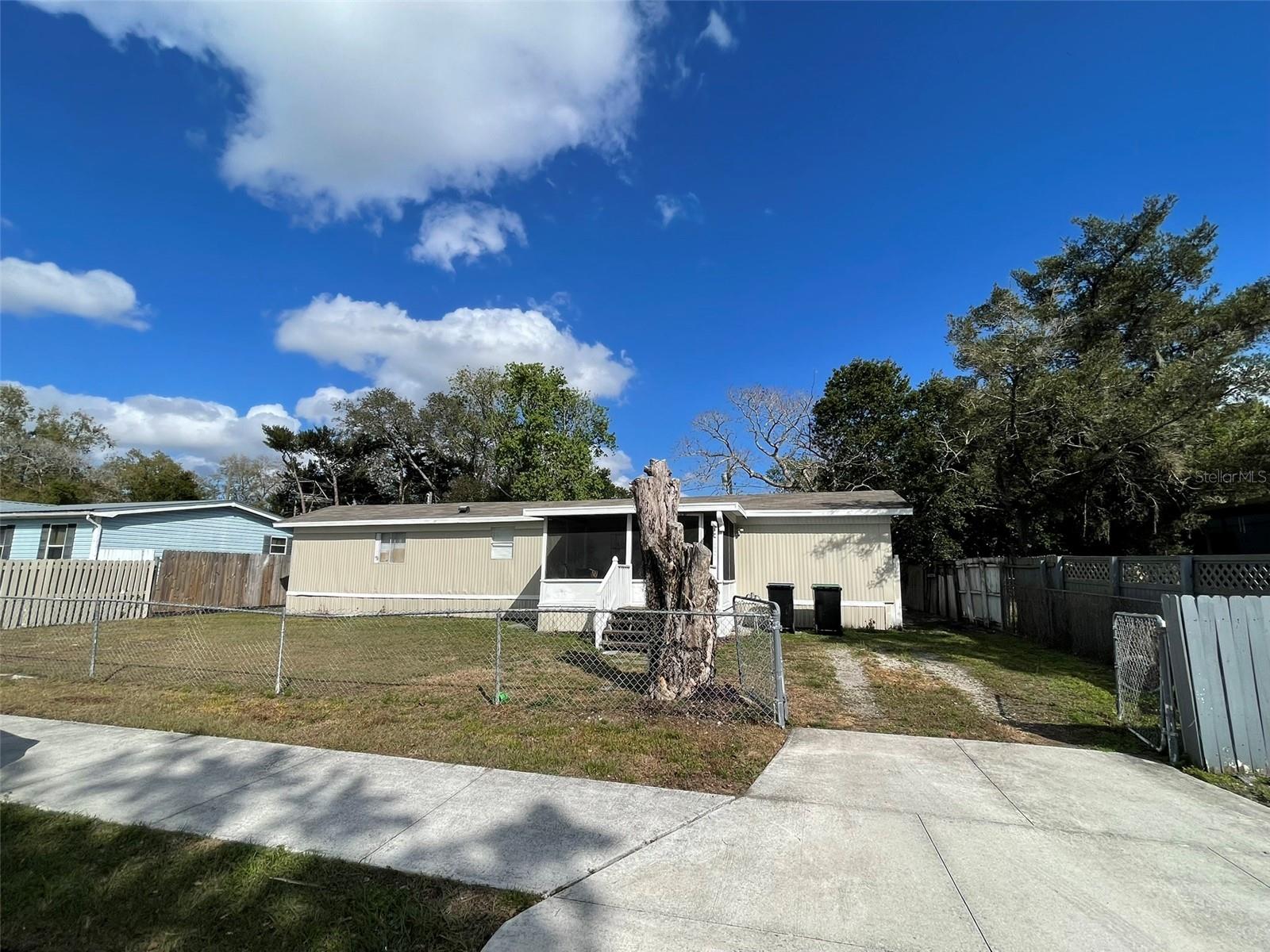 4503 Usher Avenue — photo