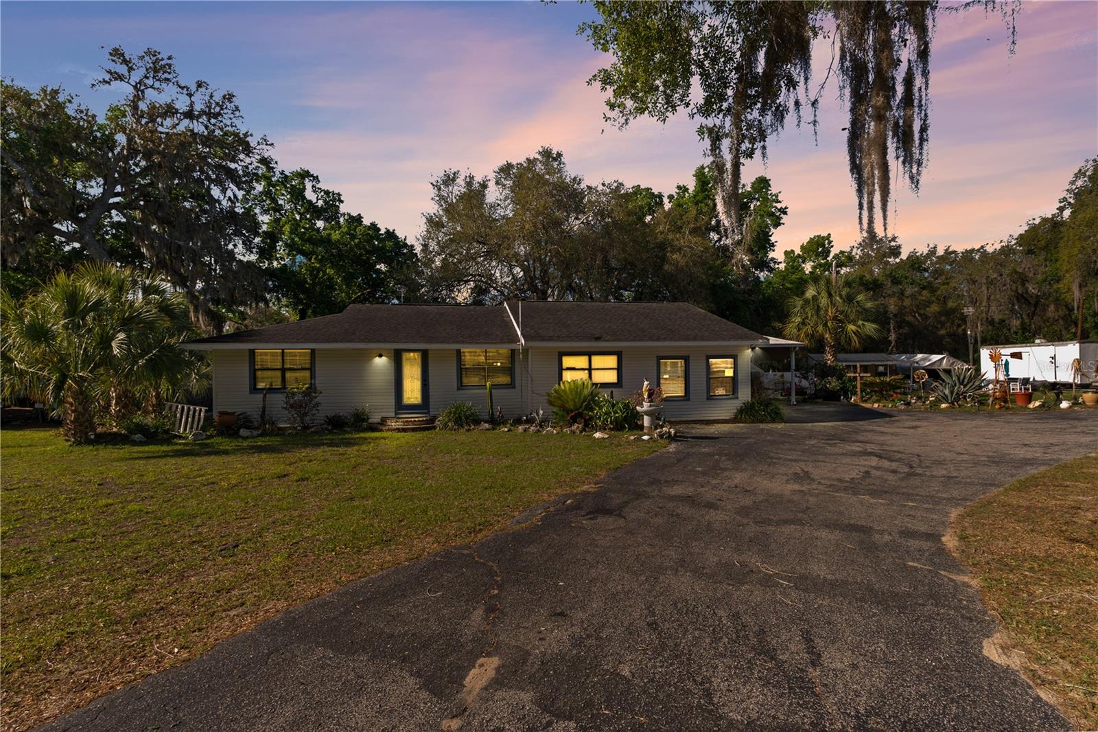 270 W McClendon Street — photo